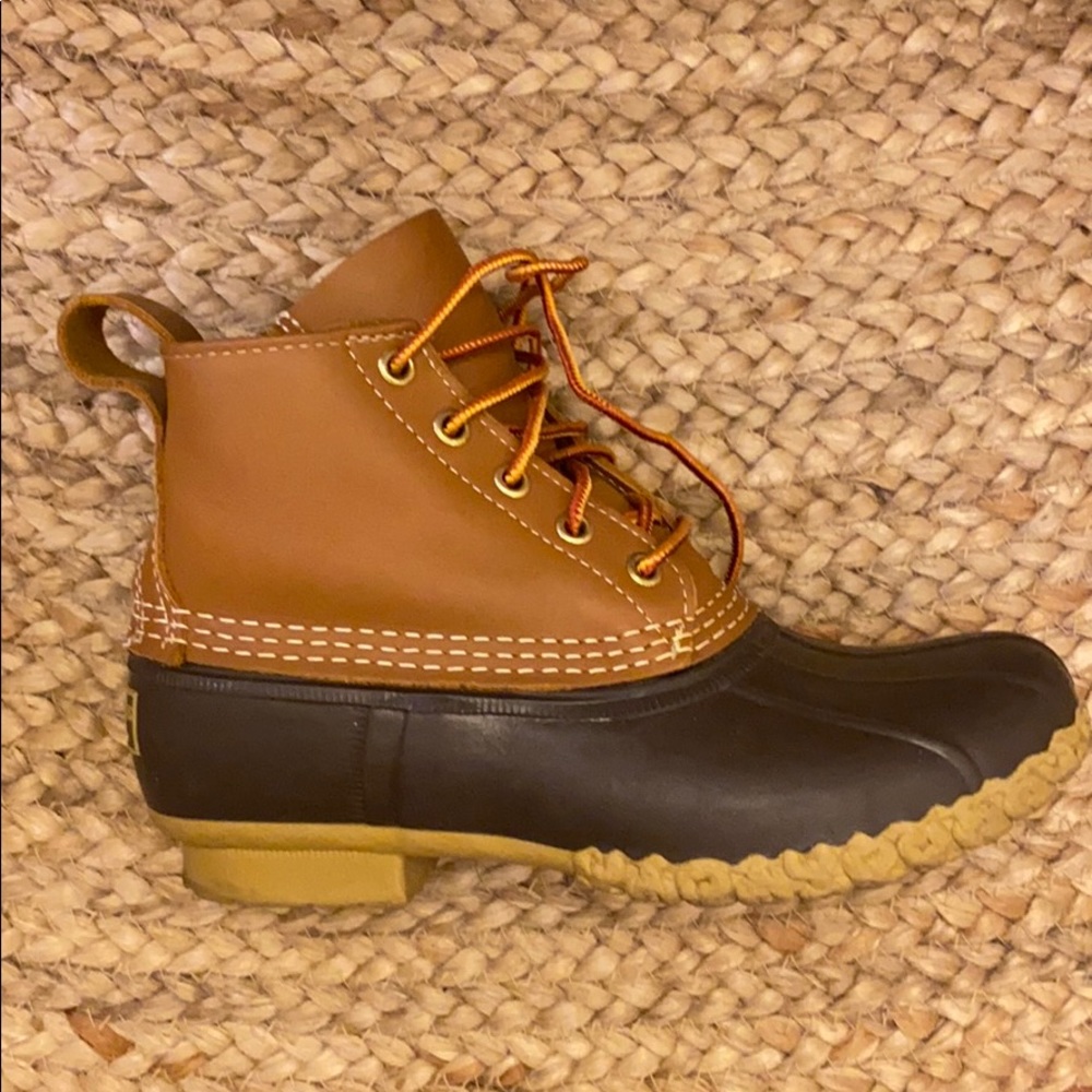 LL Bean—Bean Boots 6 inch shaft—Size 6M–Tan/Brown